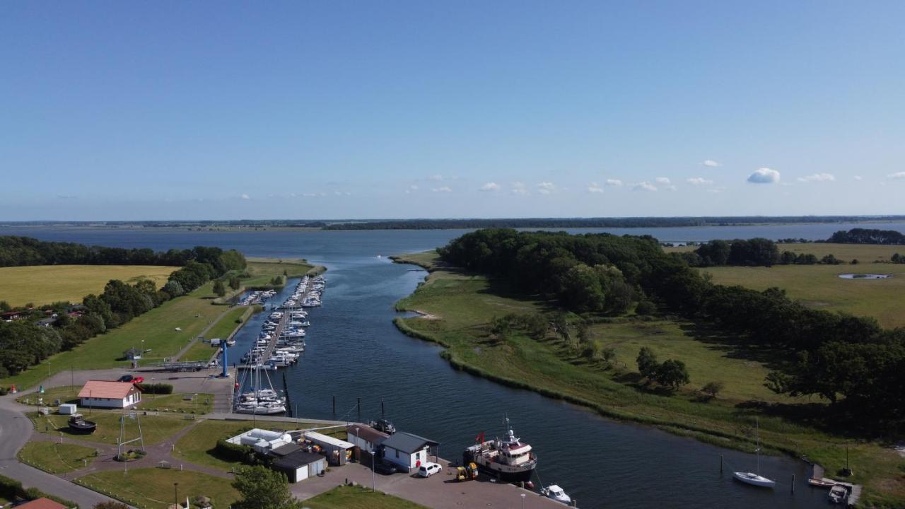 Reetferienhaus - Schaprode Hafen Eksteriør bilde