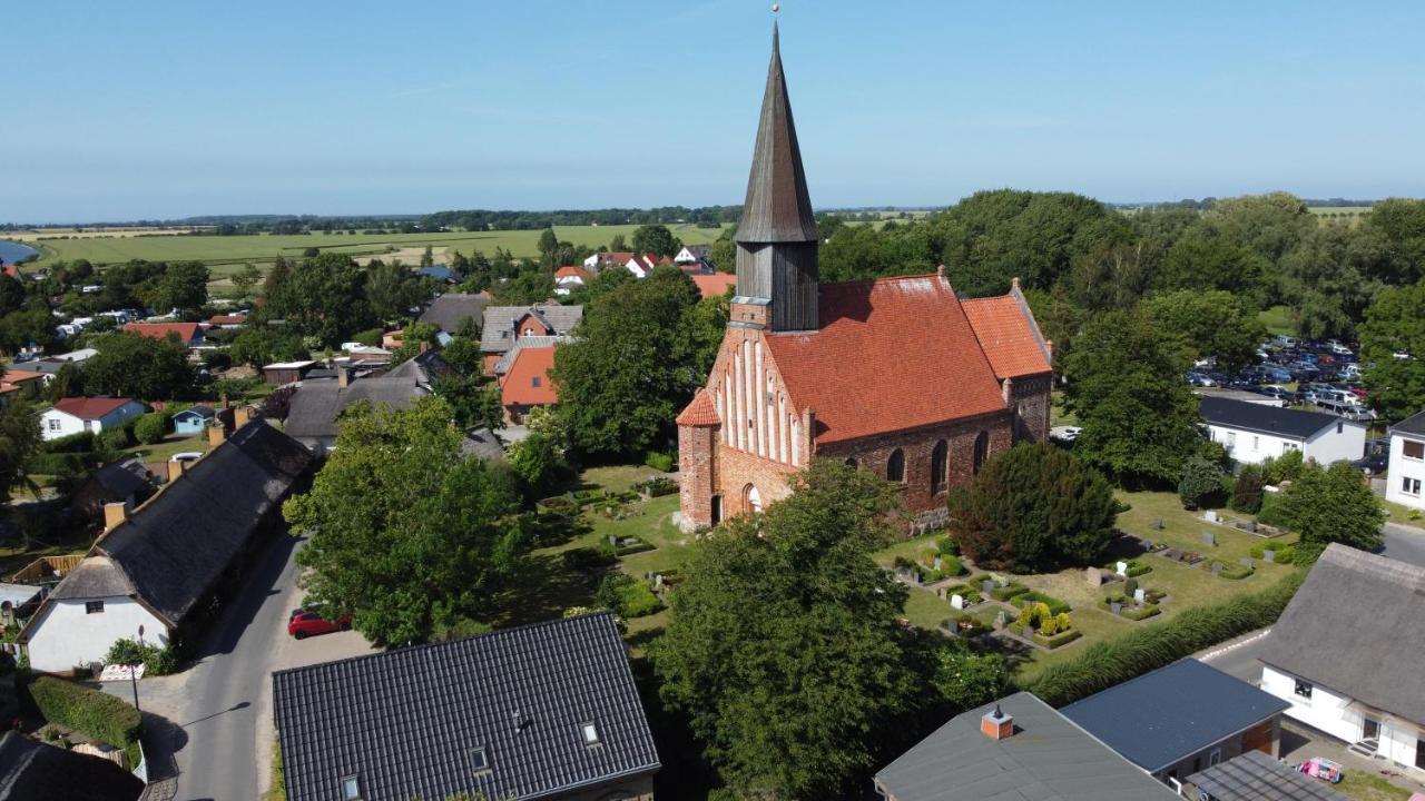 Reetferienhaus - Schaprode Hafen Eksteriør bilde